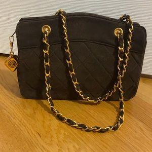 Chanel shoulder bag
